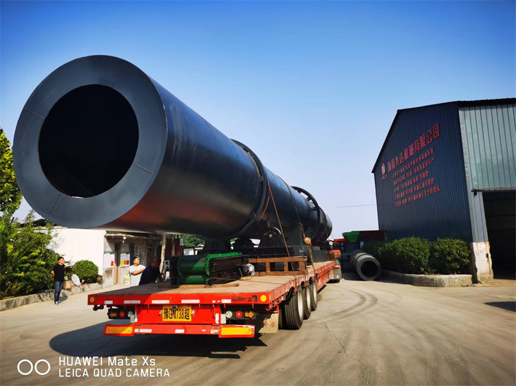 黑龍江客戶(hù)年產(chǎn)5萬(wàn)噸顆粒有機(jī)肥生產(chǎn)線第五車(chē)發(fā)貨現(xiàn)場(chǎng)