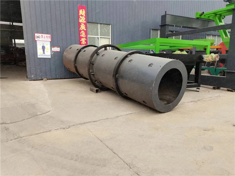 復(fù)混肥的大規(guī)模生產(chǎn)有機(jī)肥轉(zhuǎn)鼓造粒機(jī)設(shè)備