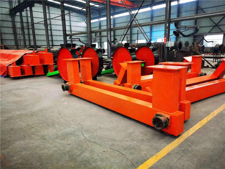 高深度大跨度發(fā)酵輪盤翻拋機(jī)生產(chǎn)現(xiàn)場