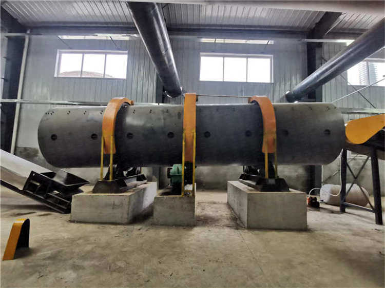 復(fù)混肥造粒設(shè)備,生產(chǎn)顆粒有機肥轉(zhuǎn)鼓造粒機