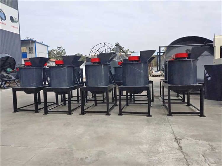 原料處理立式粉碎機 藥渣酒糟半濕物料立式粉碎機 不堵塞