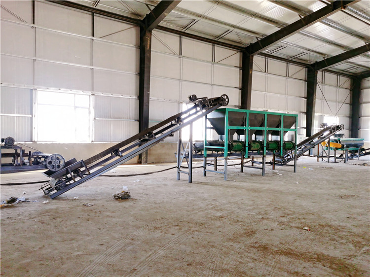 有機(jī)肥配料機(jī) 復(fù)混肥全自動(dòng)稱重配料秤 興達(dá)五倉(cāng)自動(dòng)配料倉(cāng)儲(chǔ)料設(shè)備