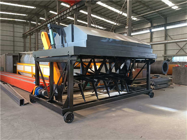 液壓槽式翻堆機 一機多槽專業(yè)牛糞翻拋機 有機肥生產(chǎn)線堆肥設(shè)備 興達(dá)