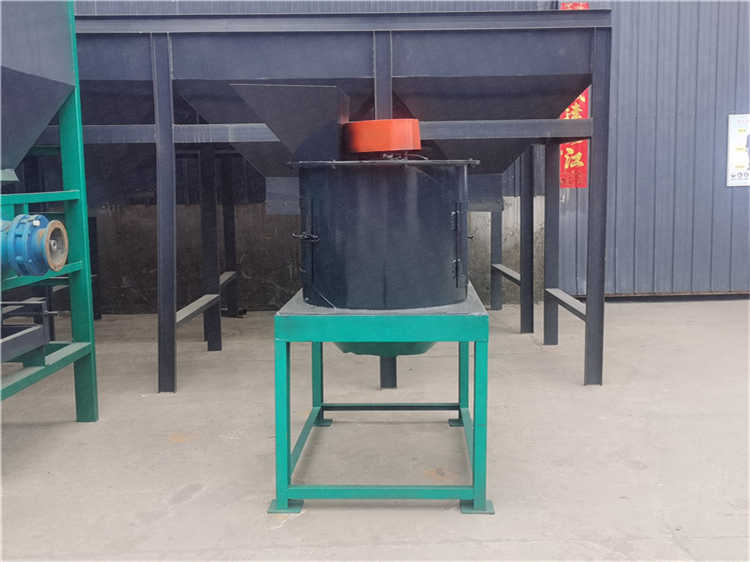 牛羊雞豬糞 酒糟 污泥腐殖土破碎設備 80型號立式粉碎機 碎料快 粉塵少